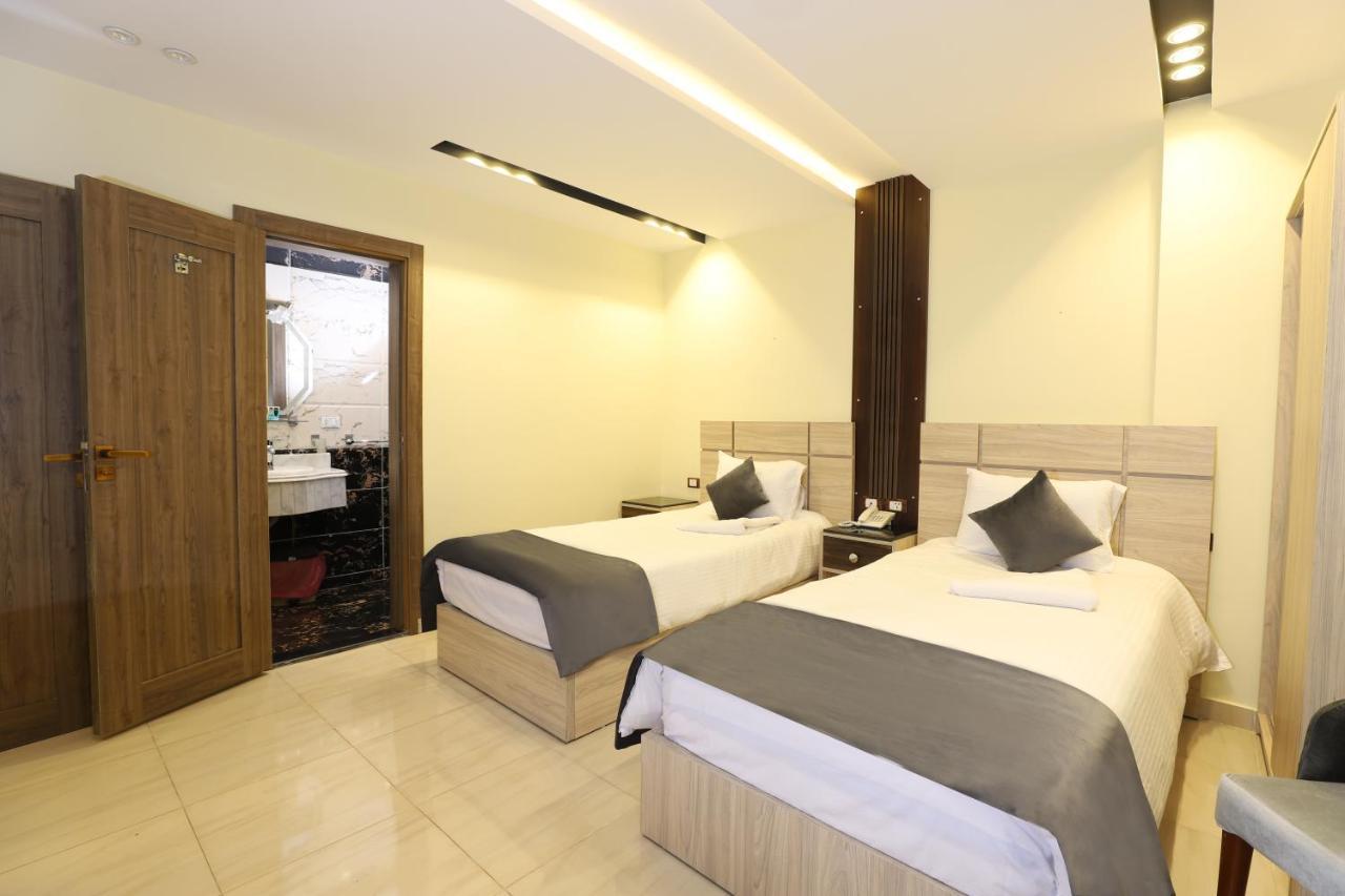 Brothers Pyramids View Hotel 3*